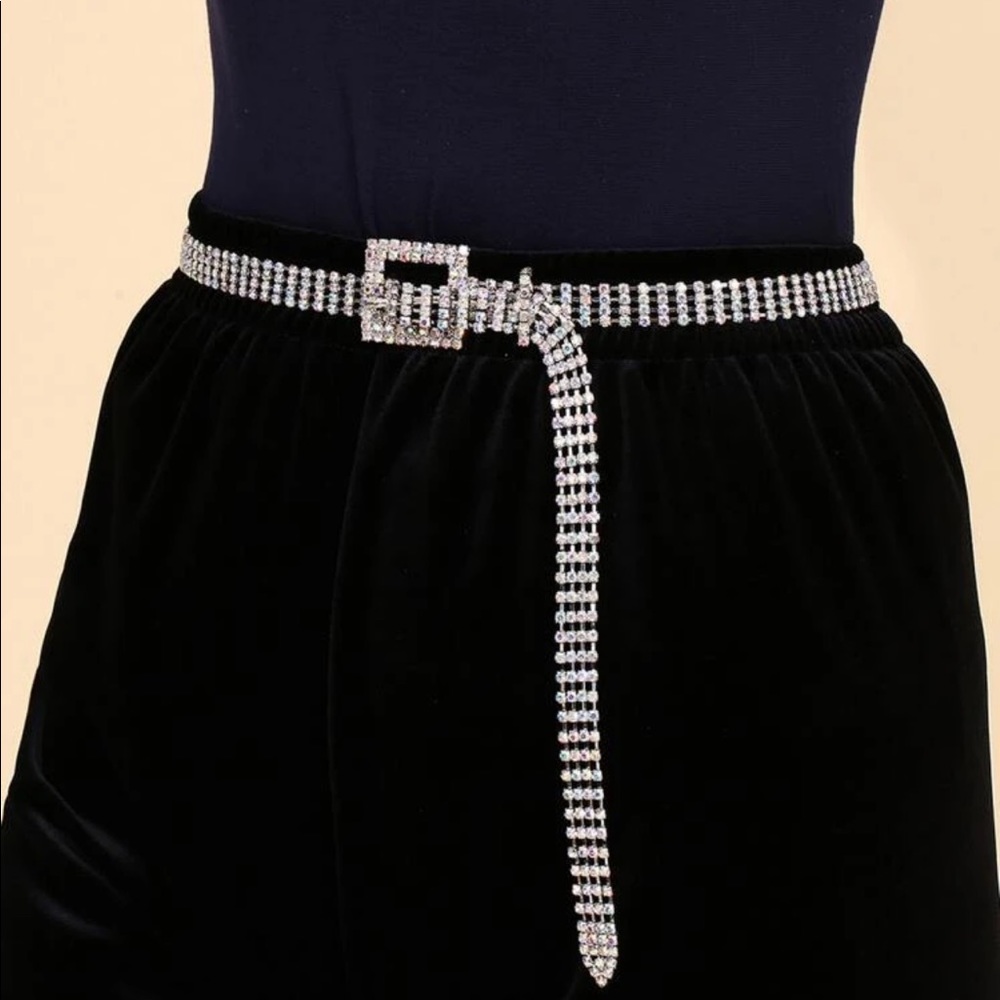 Rhinestone Belt 💫